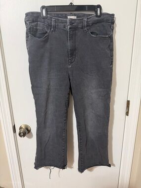 Good American Cropped Skinny Jeans Raw Hem Gray Size 14/18 Stretch Denim